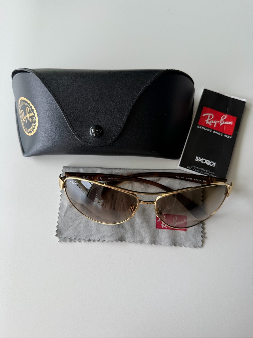 Ray-Ban Aviator Gold Frame Sunglasses Brown Lenses. Flawed Gem (see info) $30